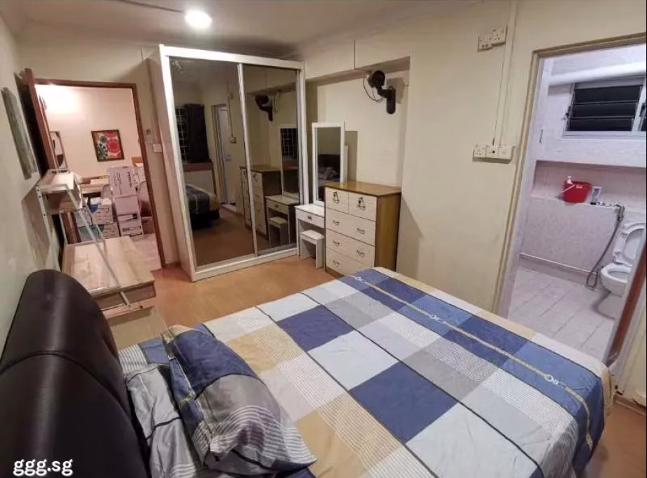 单间出租 • 三巴旺 • 728 Woodlands Circle • S$1500 • 3房(2臥室) • 主人房 照片