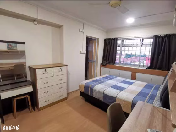 单间出租 • 三巴旺 • 728 Woodlands Circle • S$1500 • 3房(2臥室) • 主人房 照片