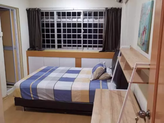 单间出租 • 三巴旺 • 728 Woodlands Circle • S$1500 • 3房(2臥室) • 主人房 照片