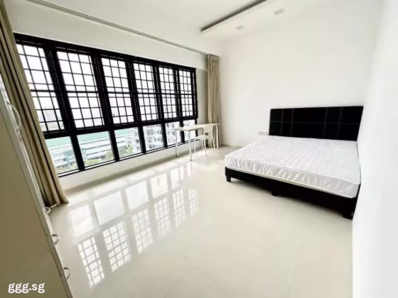 单间出租 • 中央集水区 •  Chiltern Park • S$1800 • 共管公寓 • 普通房 照片