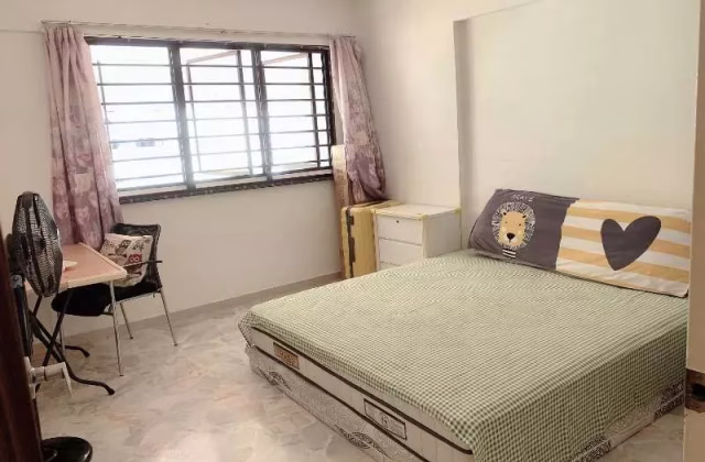 单间出租 • 西部集水区 • 277 Tampines Street 22 • S$1100 • 4房(3臥室) • 普通房