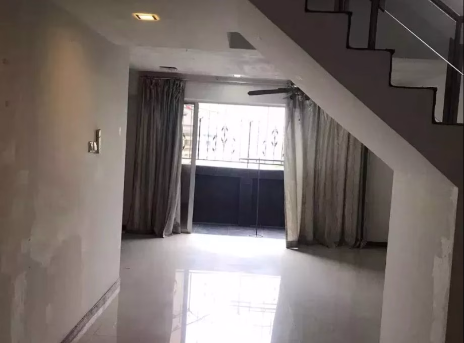 整套出租 • 林厝港 • 409 Jurong West Street 42 • S$4500 • 5房(4臥室) • 1600ft² / 148m² 照片