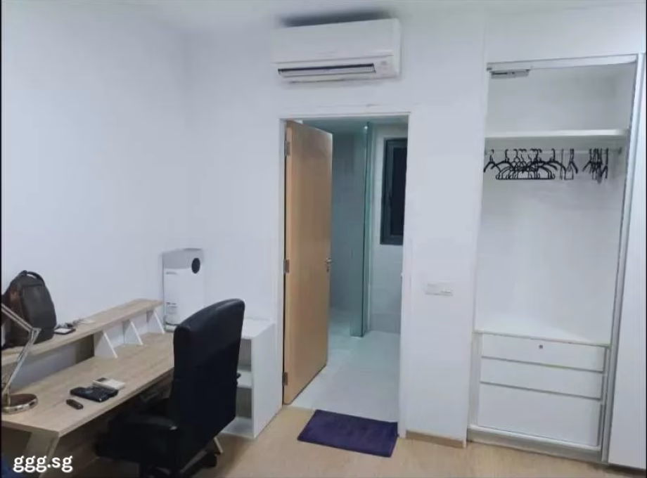 单间出租 • 林厝港 •  The Lakefront Residences • S$1600 • 共管公寓 • 主人房 照片
