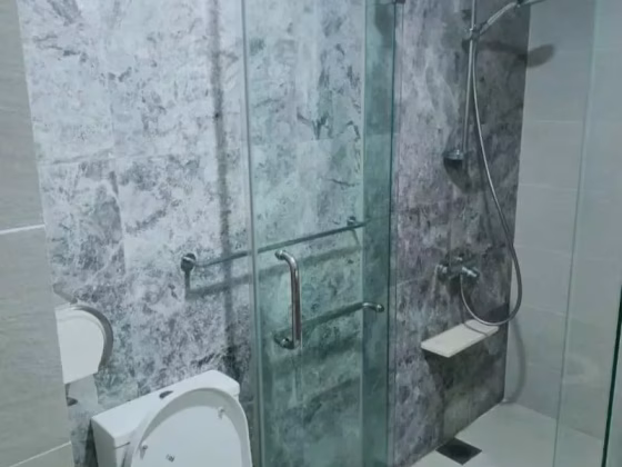 单间出租 • 林厝港 •  The Lakefront Residences • S$1600 • 共管公寓 • 主人房 照片
