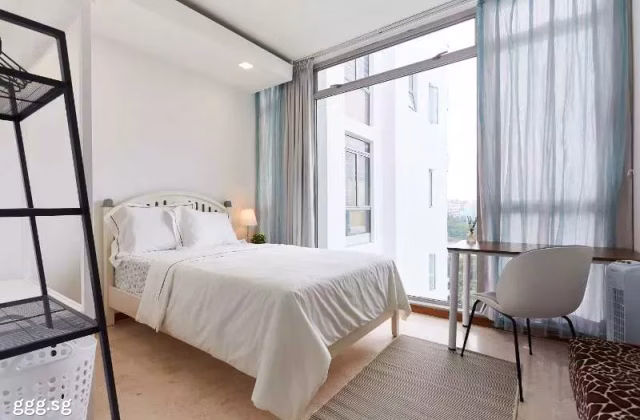 单间出租 • 林厝港 •  The Lakeshore • S$1780 • 住宅公寓 • 普通房