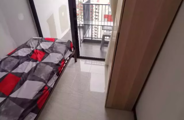 单间出租 • 马林百列 •  Gem Residences • S$1280 • 共管公寓 • 佣人房
