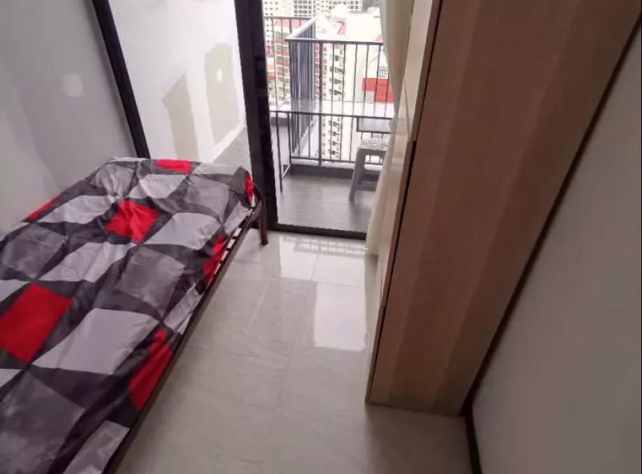 单间出租 • 马林百列 •  Gem Residences • S$1280 • 共管公寓 • 佣人房 照片