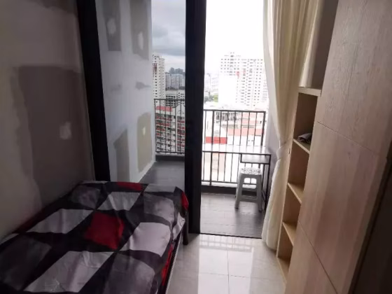 单间出租 • 马林百列 •  Gem Residences • S$1280 • 共管公寓 • 佣人房 照片