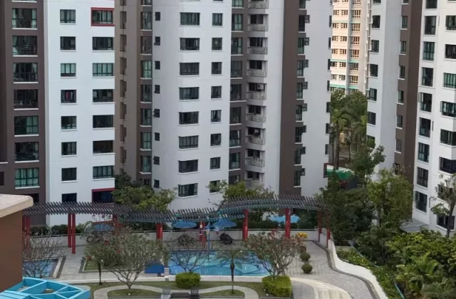 单间出租 • 三巴旺 •  Woodsvale • S$950 • 共管公寓 • 普通房