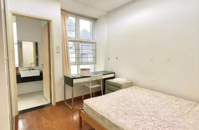 单间出租 • 中央集水区 •  Eden Crest • S$2600 • 住宅公寓 • 主人房