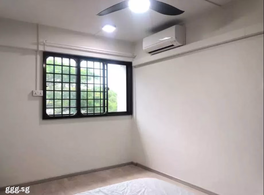 单间出租 • 巴耶利峇 • 236 Jurong East Street 21 • S$550 • 4房(3臥室) • 普通房 照片