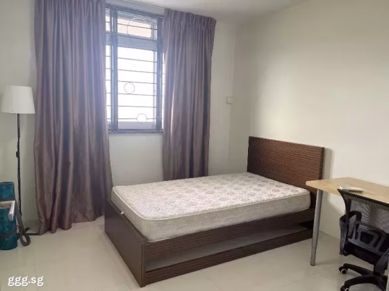 单间出租 • 新加坡河 • 516 Hougang Avenue 10 • S$1200 • 4房(3臥室) • 普通房 照片
