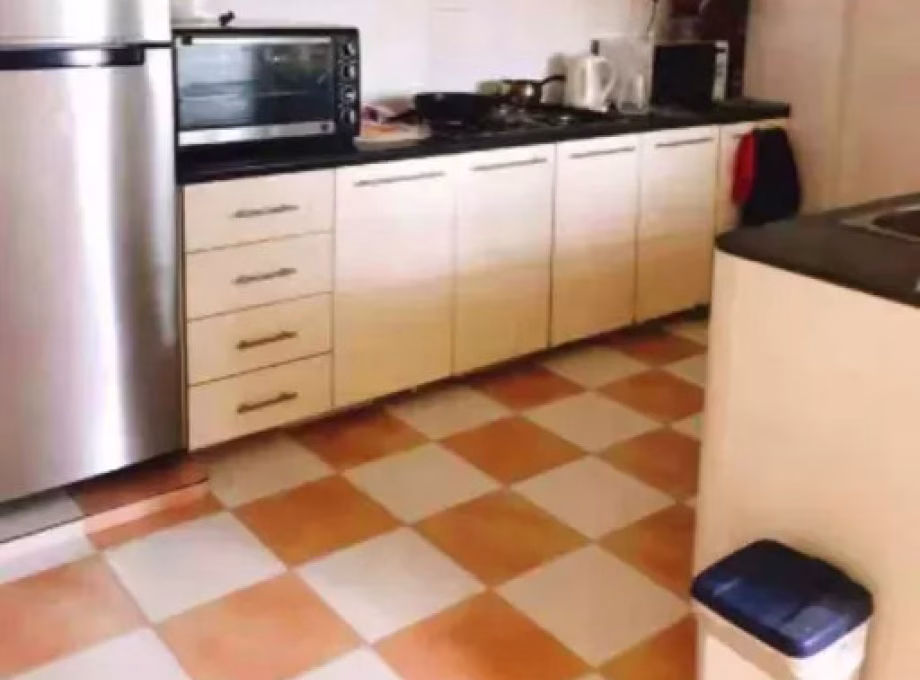 单间出租 • 金文泰 • 135 Jalan Bukit Merah • S$990 • 5房(4臥室) • 普通房 照片