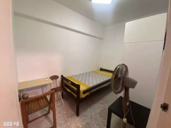 单间出租 • 马林百列 •  Braddell View • S$900 • 住宅公寓 • 普通房 照片