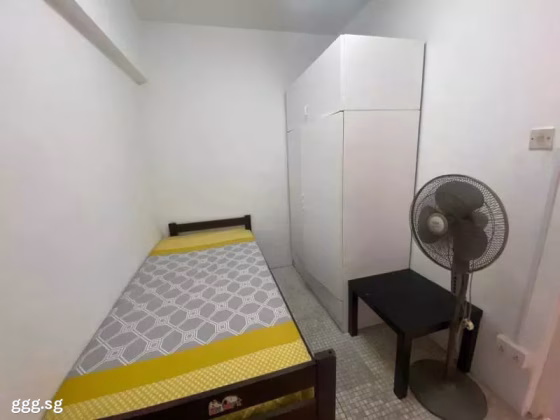 单间出租 • 马林百列 •  Braddell View • S$900 • 住宅公寓 • 普通房 照片