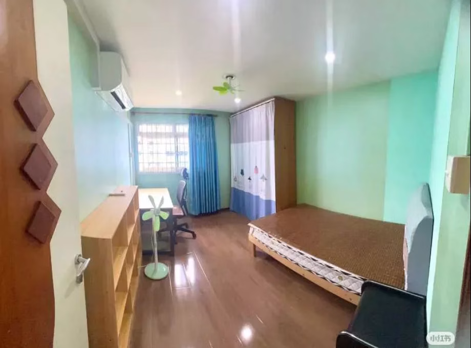 单间出租 • 三巴旺 • 820 Woodlands Street 82 • S$800 • 执行组屋 • 普通房 照片