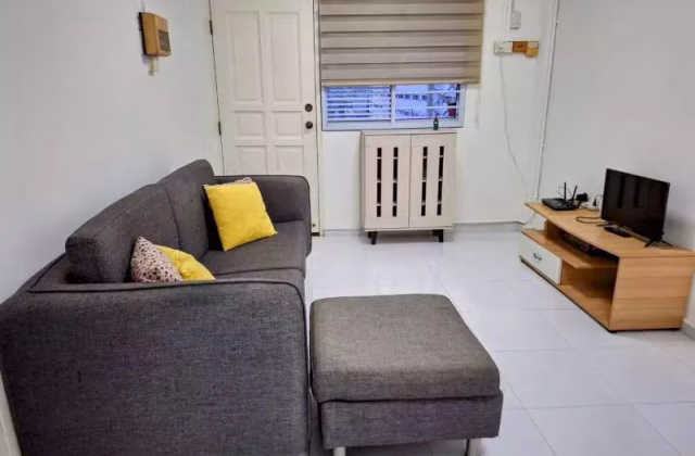 整套出租 • 蔡厝港 • 171 Stirling Road • S$3300 • 3房(2臥室) • 764ft² / 70m²
