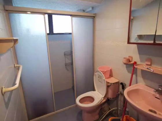 单间出租 • 马林百列 •  Braddell View • S$1280 • 住宅公寓 • 普通房 照片