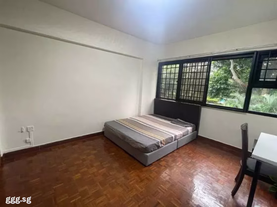 单间出租 • 武吉知马 •  Laguna Park • S$1200 • 住宅公寓 • 普通房 照片