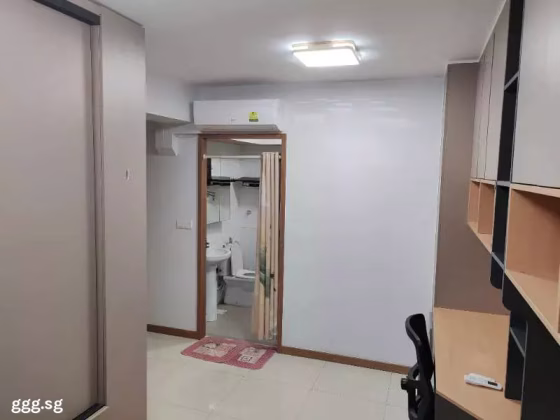 单间出租 • 武吉巴督 • 467B Bukit Batok West Avenue 9 • S$1400 • 4房(3臥室) • 主人房 照片