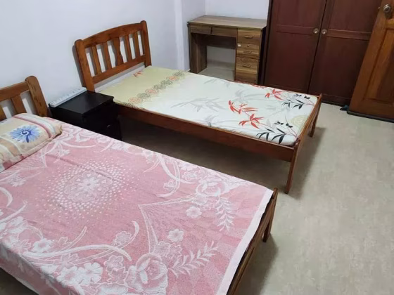 单间出租 • 兀兰 • 174 Woodlands Street 13 • S$450 • 5房(4臥室) • 床位出租 照片