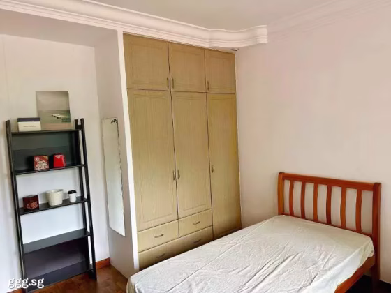 单间出租 • 新加坡河 • 853 Hougang Central • S$1400 • 5房(4臥室) • 普通房 照片