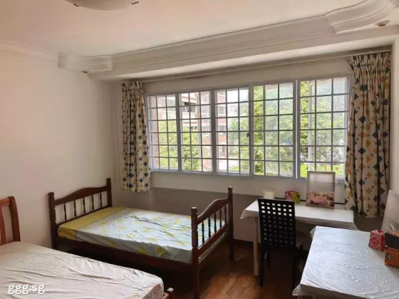 单间出租 • 新加坡河 • 853 Hougang Central • S$1400 • 5房(4臥室) • 普通房 照片