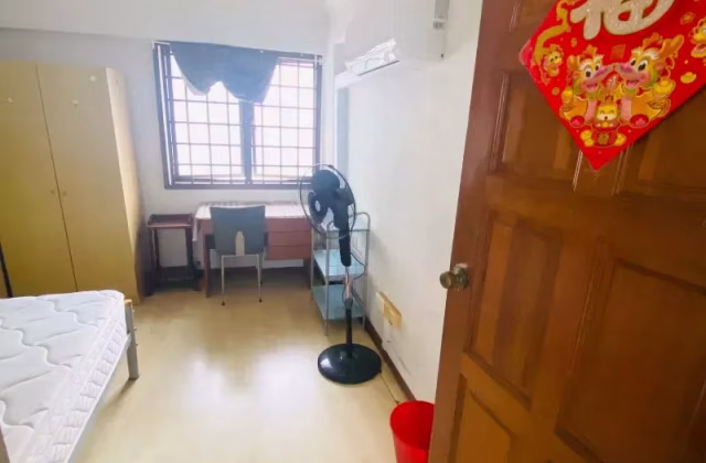 单间出租 • 武吉知马 • 8 Bedok South Avenue 2 • S$1100 • 4房(3臥室) • 普通房