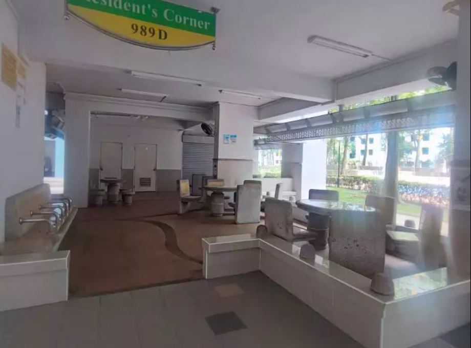单间出租 • 林厝港 • 988B Jurong West Street 93 • S$1300 • 4房(3臥室) • 普通房 照片