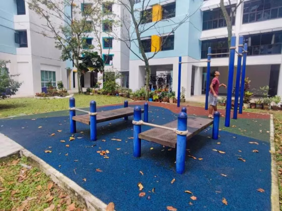 单间出租 • 林厝港 • 988B Jurong West Street 93 • S$1300 • 4房(3臥室) • 普通房 照片