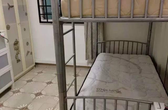 单间出租 • 巴耶利峇 • 249 Jurong East Street 24 • S$400 • 3房(2臥室) • 普通房