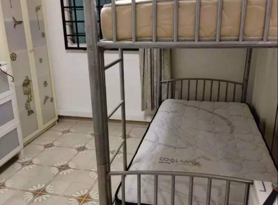 单间出租 • 巴耶利峇 • 249 Jurong East Street 24 • S$400 • 3房(2臥室) • 普通房 照片