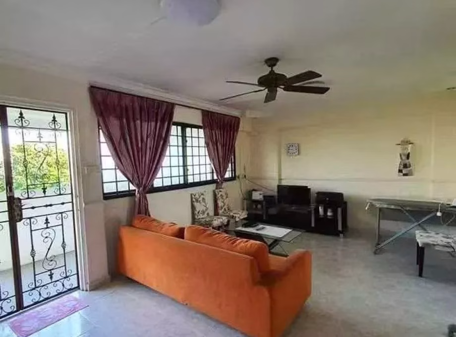 单间出租 • 西部集水区 • 124 Simei Street 1 • S$1000 • 4房(3臥室) • 普通房 照片