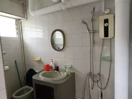 单间出租 • 宏茂桥 • 516 Pasir Ris Street 52 • S$400 • 5房(4臥室) • 床位出租 照片