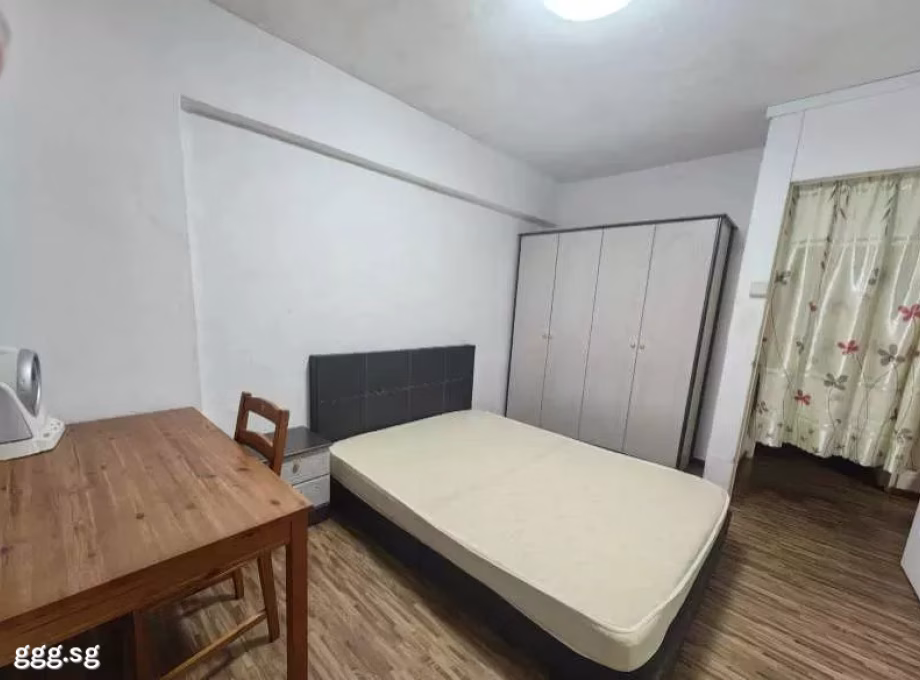 单间出租 • 梧槽 • 259 Yishun Street 22 • S$1000 • 4房(3臥室) • 普通房 照片