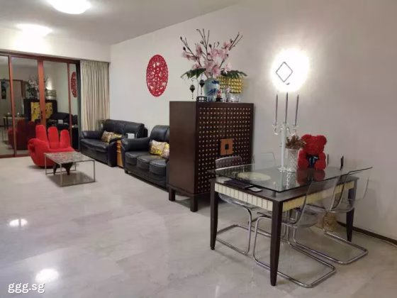 单间出租 • 兀兰 •  Charleston • S$1650 • 住宅公寓 • 普通房 照片