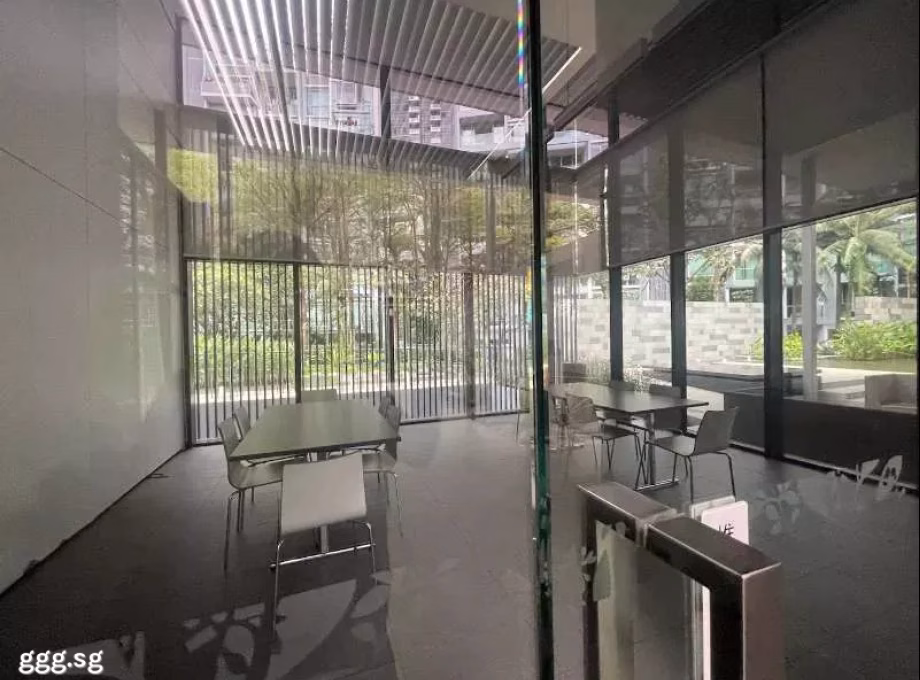 整套出租 • 武吉班让 •  Botannia • S$0 • 住宅公寓 • 926ft² / 86m² 照片