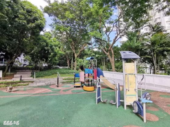 整套出租 • 武吉班让 •  Botannia • S$0 • 住宅公寓 • 926ft² / 86m² 照片