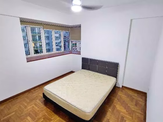 整套出租 • 芽笼 •  The Warren • S$4600 • 共管公寓 • 1238ft² / 115m² 照片