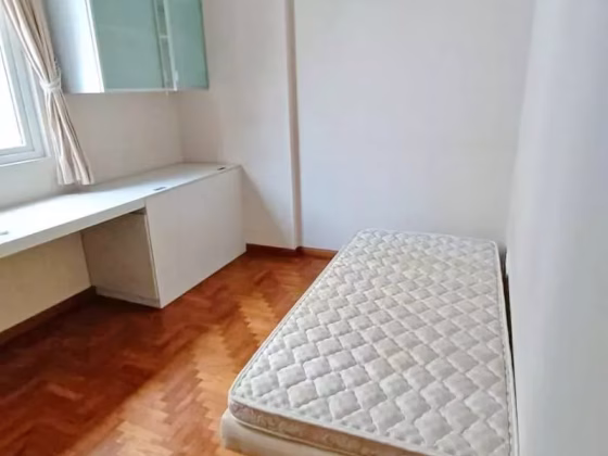 整套出租 • 芽笼 •  The Warren • S$4600 • 共管公寓 • 1238ft² / 115m² 照片