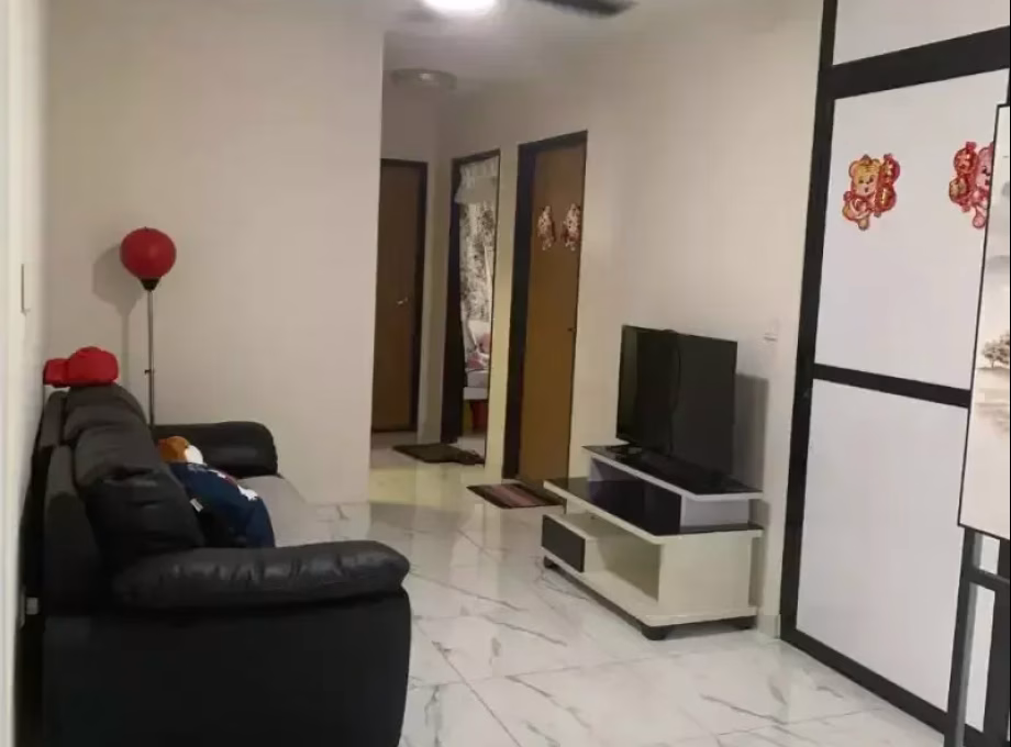 房屋出售 • 梧槽 • 508B Yishun Avenue 4 • S$820000 • 4房(3臥室) • 1310ft² / 121m² 照片