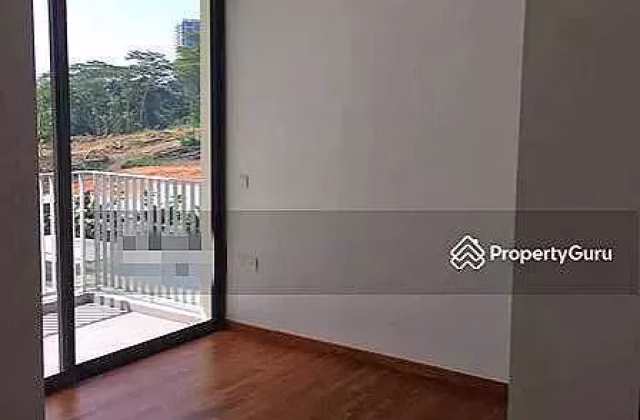 房屋出售 • 红山 •  The Skywoods • S$1850000 • 共管公寓 • 1044ft² / 96m²