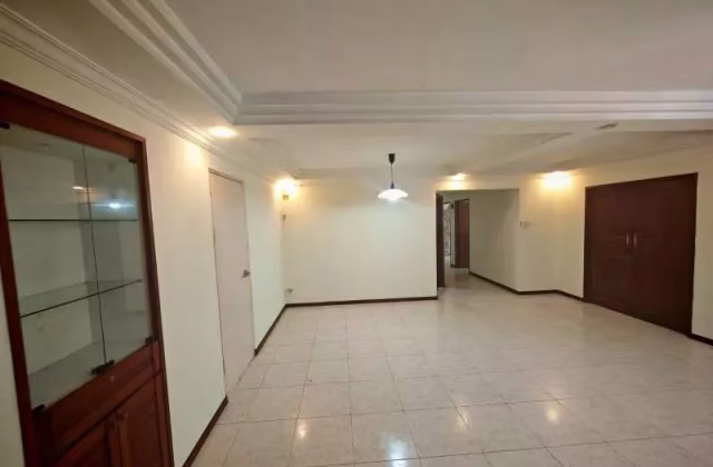 整套出租 • 后港 • 305 Canberra Road • S$3800 • 执行组屋 • 1565ft² / 145m²