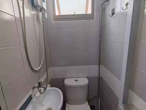 单间出租 • 梧槽 •  Orchid Park Condominium • S$800 • 共管公寓 • 普通房 照片