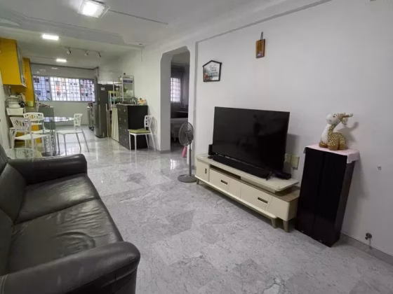 整套出租 • 武吉班让 • 320 Clementi Avenue 4 • S$3300 • 3房(2臥室) • 721ft² / 66m² 照片