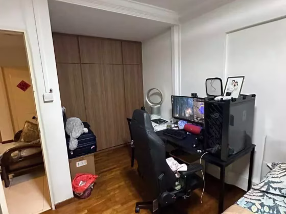 单间出租 • 林厝港 • 524 Jurong West Street 52 • S$1550 • 3房(2臥室) • 主人房 照片
