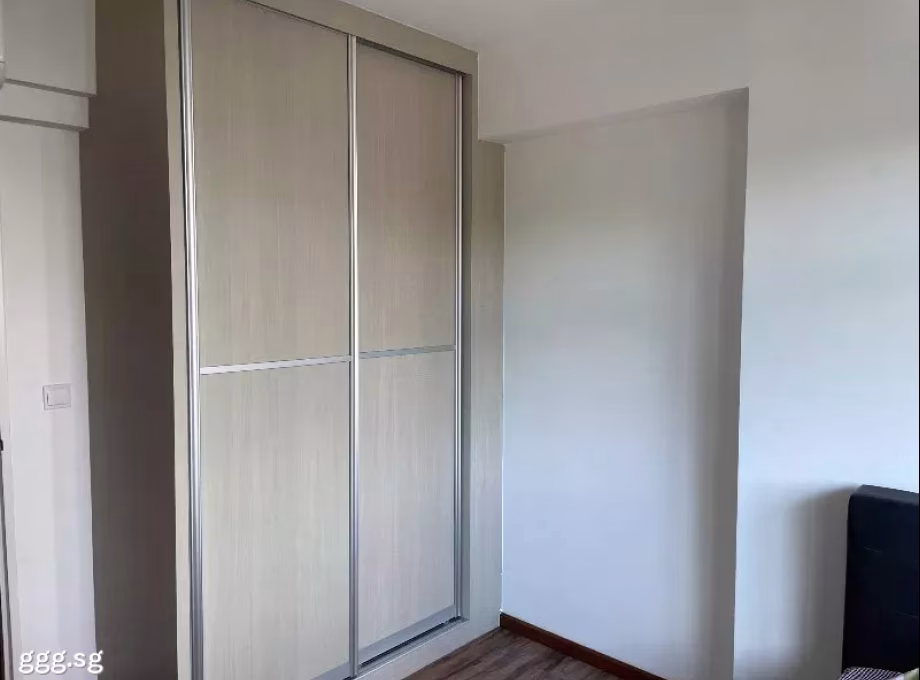 单间出租 • 梧槽 • 502B Yishun Street 51 • S$1200 • 3房(2臥室) • 主人房 照片