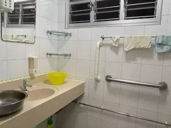 单间出租 • 宏茂桥 • 405 Pasir Ris Drive 6 • S$850 • 3房(2臥室) • 普通房 照片