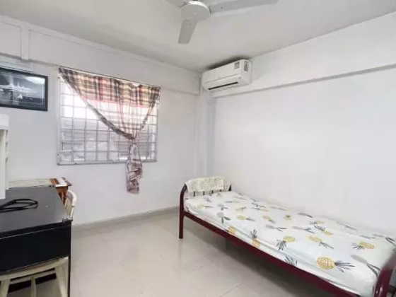 单间出租 • 宏茂桥 • 405 Pasir Ris Drive 6 • S$850 • 3房(2臥室) • 普通房 照片