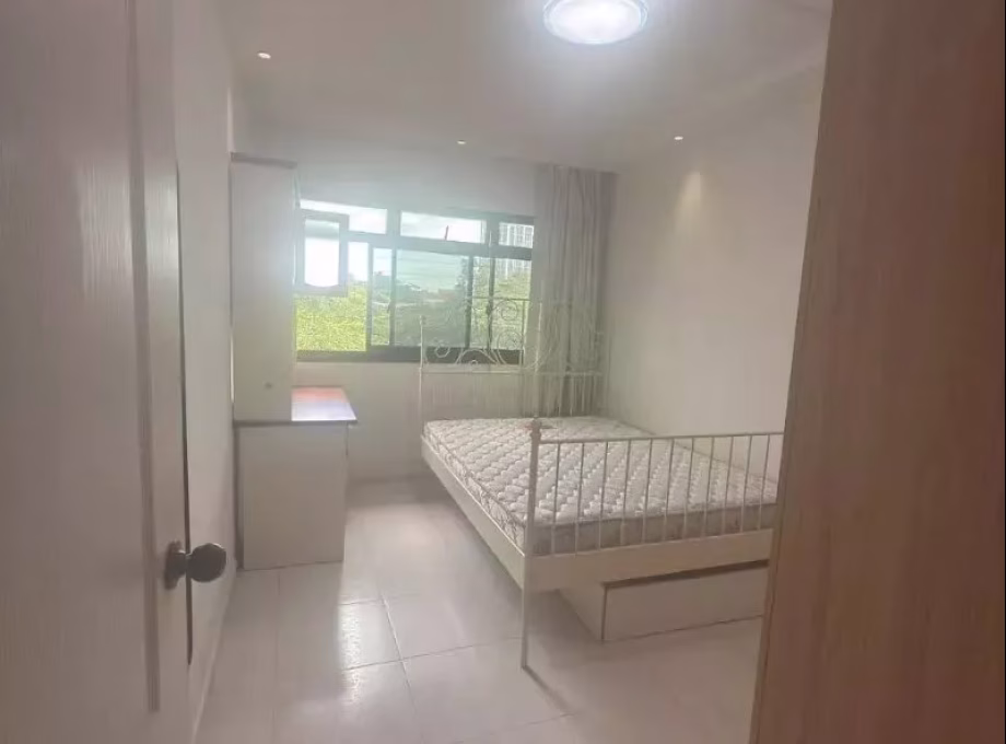 单间出租 • 金文泰 • 2A Boon Tiong Road • S$1400 • 4房(3臥室) • 普通房 照片
